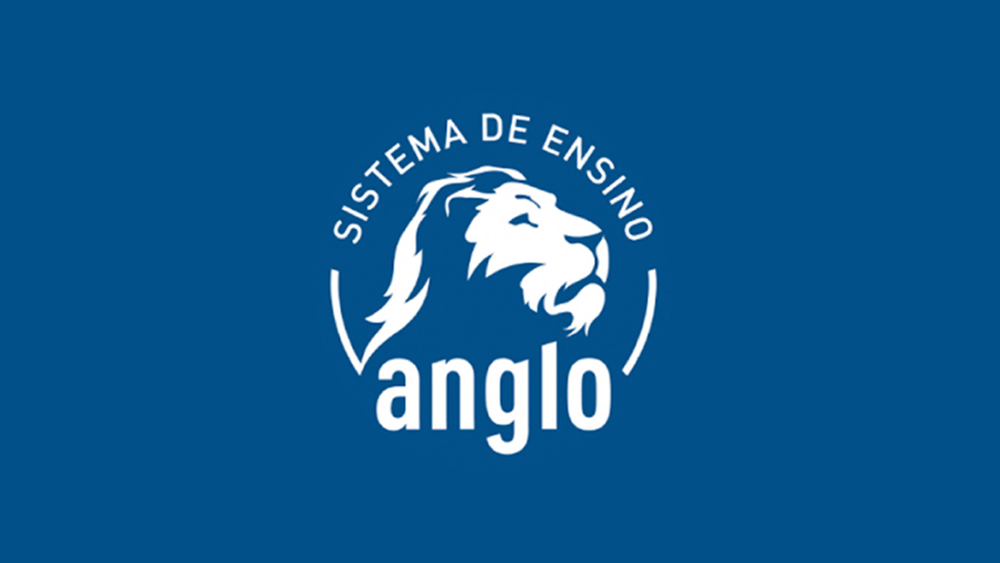 Crianças com fantoche